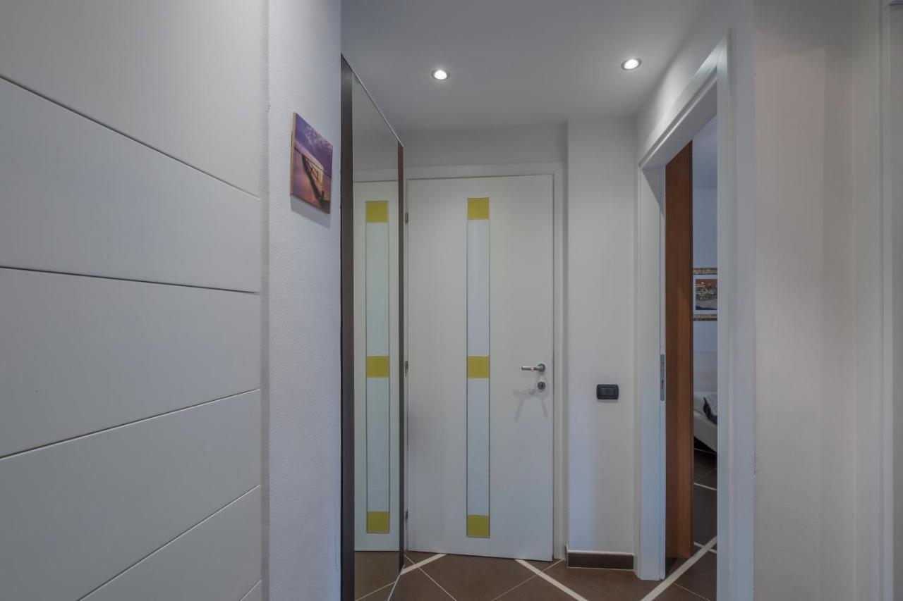 Aura Home Sirmione - 2 Bedrooms Apartment Экстерьер фото